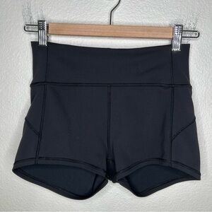 Lululemon In Movement Short *Everlux Black 6